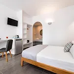 Apartahotel Stelios Place