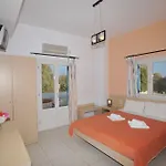 Apartahotel Stelios Place 4*