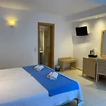 Apartahotel Stelios Place 4*
