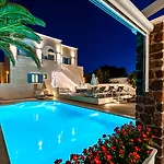 Apartahotel Stelios Place