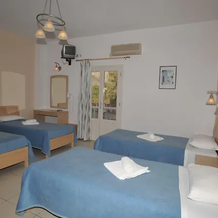 Stelios Place Aparthotel Perissa (Santorini)