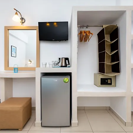 스텔리오스 플레이스 아파트호텔 페리사