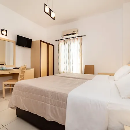 Stelios Place Perissa (Santorini)