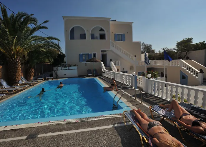 Stelios Place Perissa (Santorini)