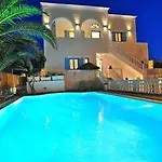 מלון דירות Stelios Place פריסה