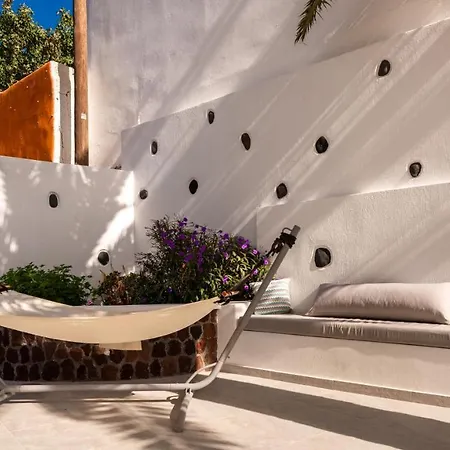 Stelios Place 3* Perissa (Santorini)