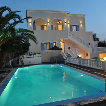 Stelios Place 4* Perissa (Santorini)