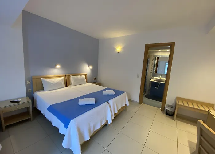 Stelios Place Perissa (Santorini)