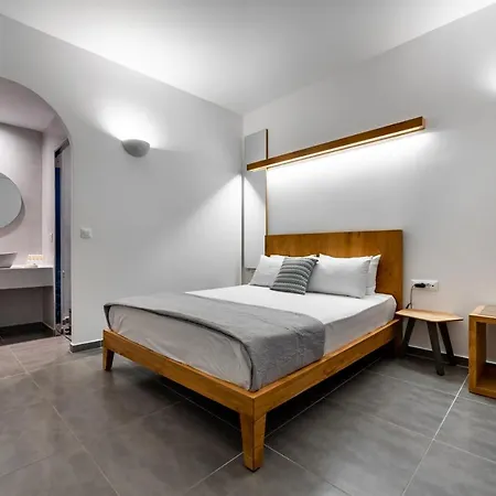 Stelios Place Apart-hotel 4*