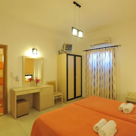 Apart-hotel Stelios Place Perissa (Santorini)