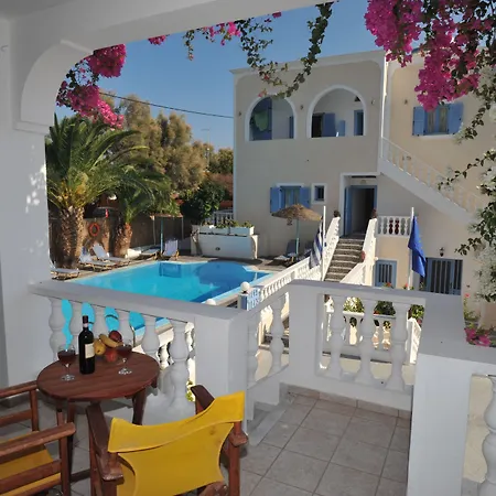 Apart-hotel Stelios Place Perissa (Santorini)