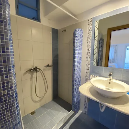 Stelios Place Perissa (Santorini)