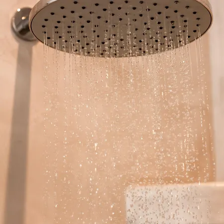 Stelios Place Perissa (Santorini)